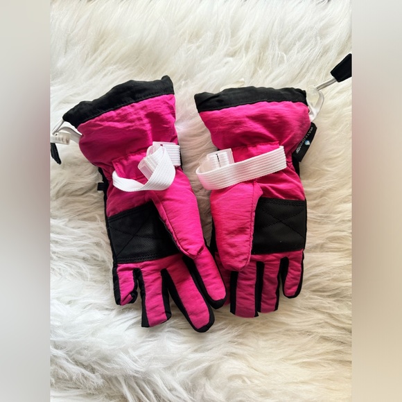 Girls Snow Gloves - Picture 3 of 6